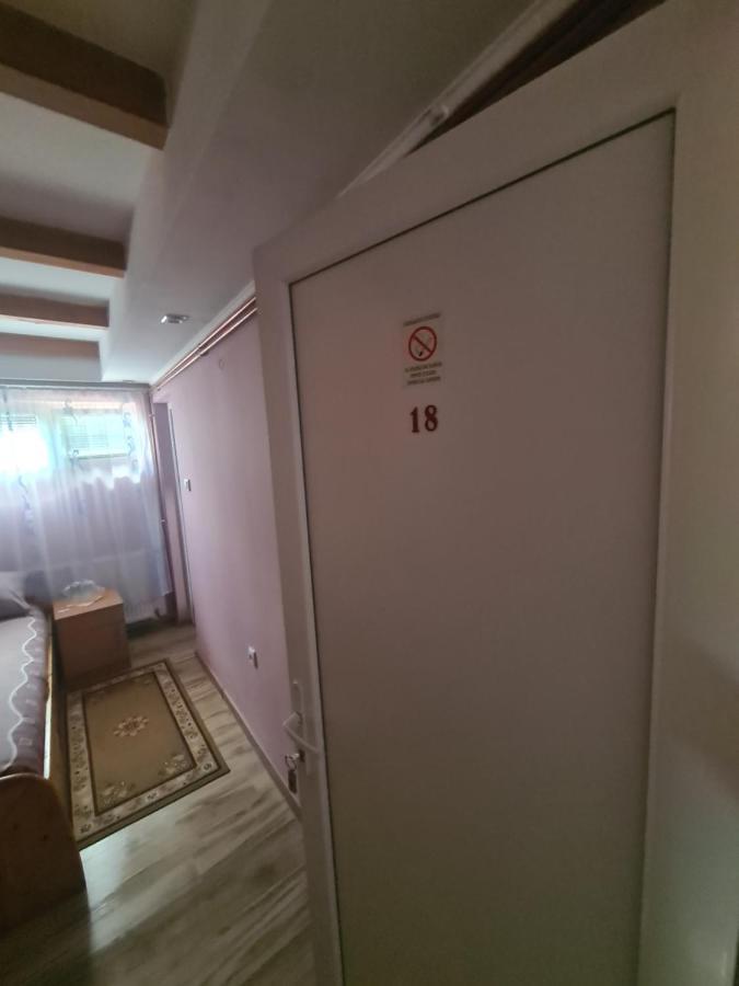 Rooms " Simke " II Subotica Buitenkant foto