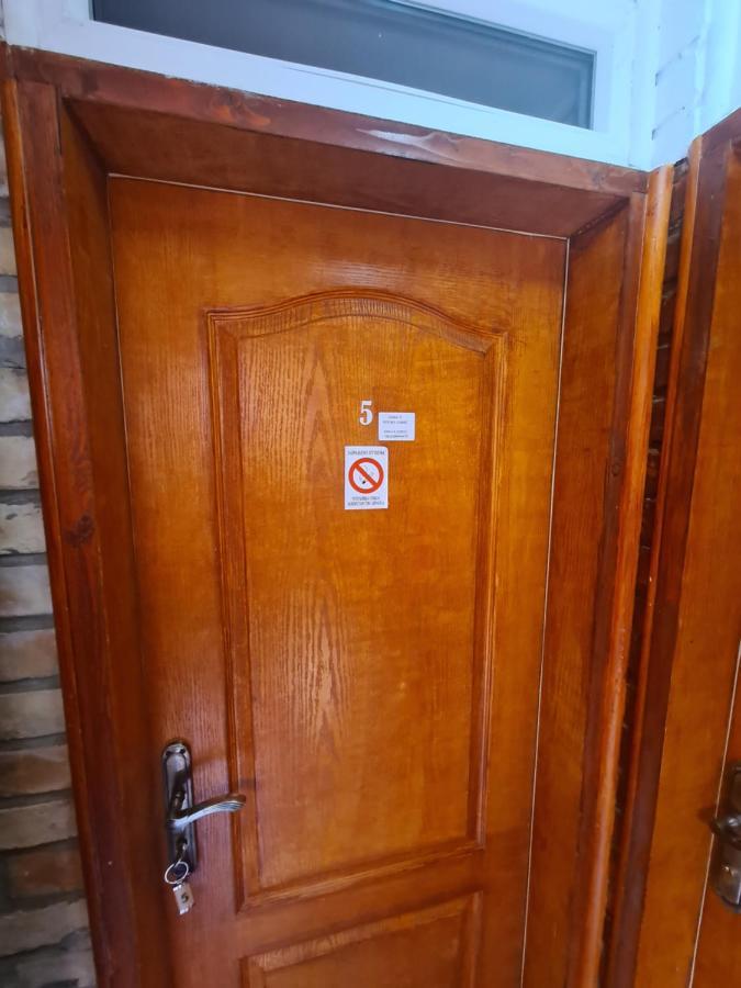 Rooms " Simke " II Subotica Buitenkant foto