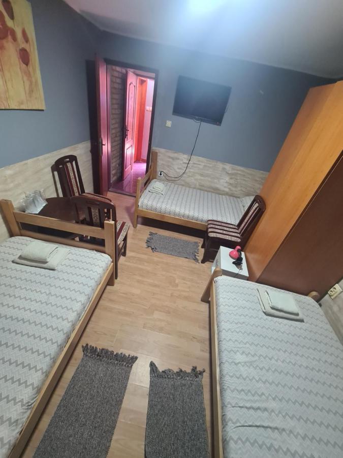 Rooms " Simke " II Subotica Buitenkant foto