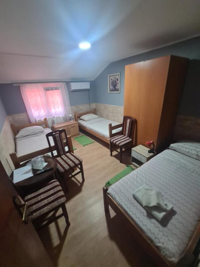 Rooms " Simke " II Subotica Buitenkant foto