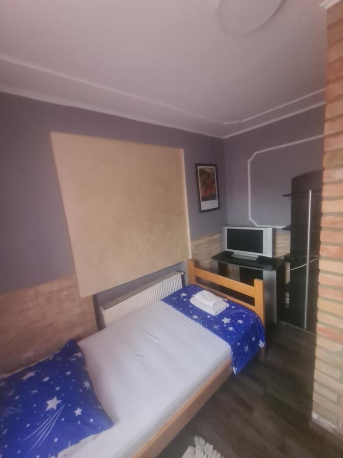 Rooms " Simke " II Subotica Buitenkant foto